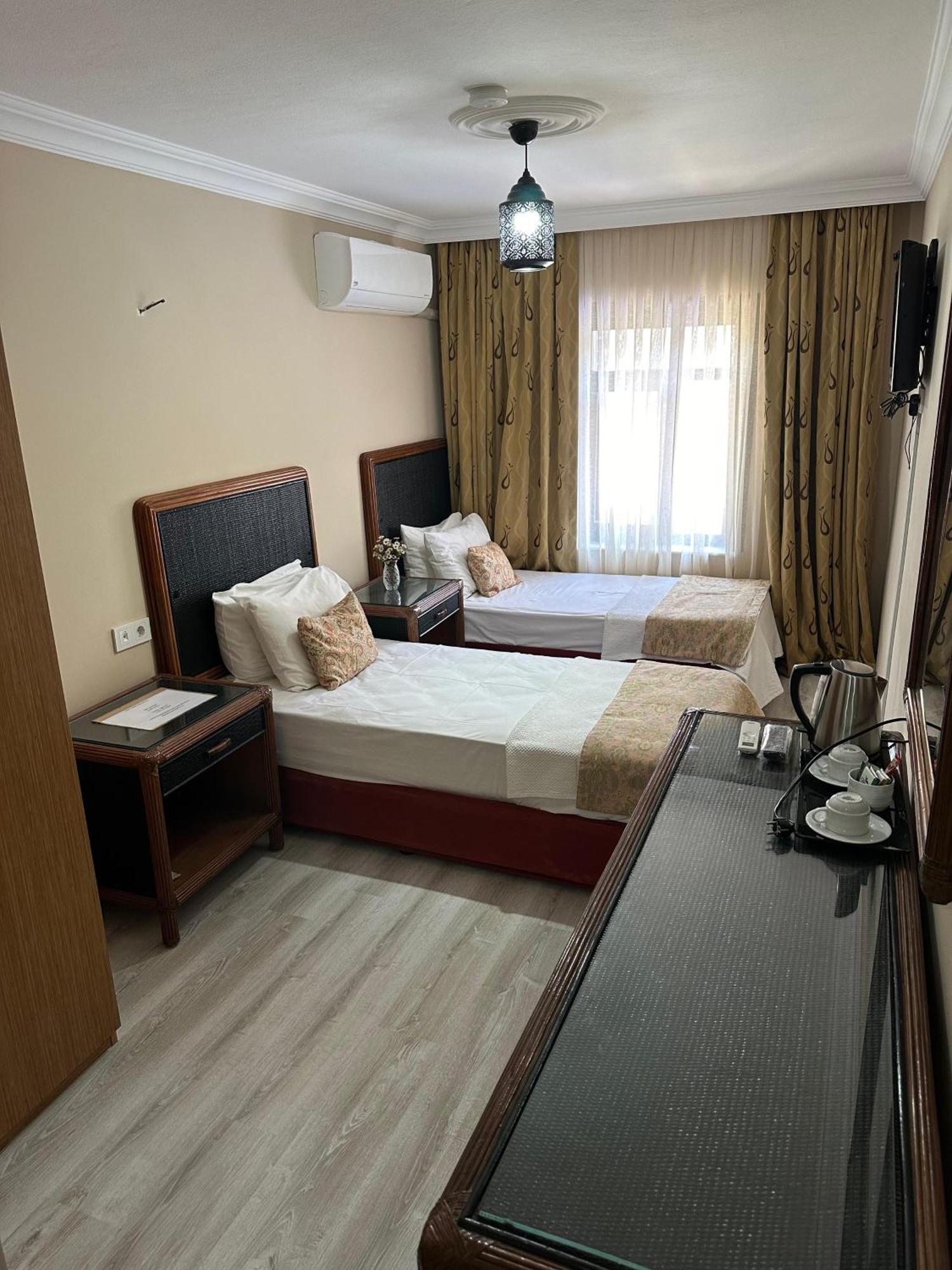 Loost Town Inn Hotel 안탈리아 외부 사진