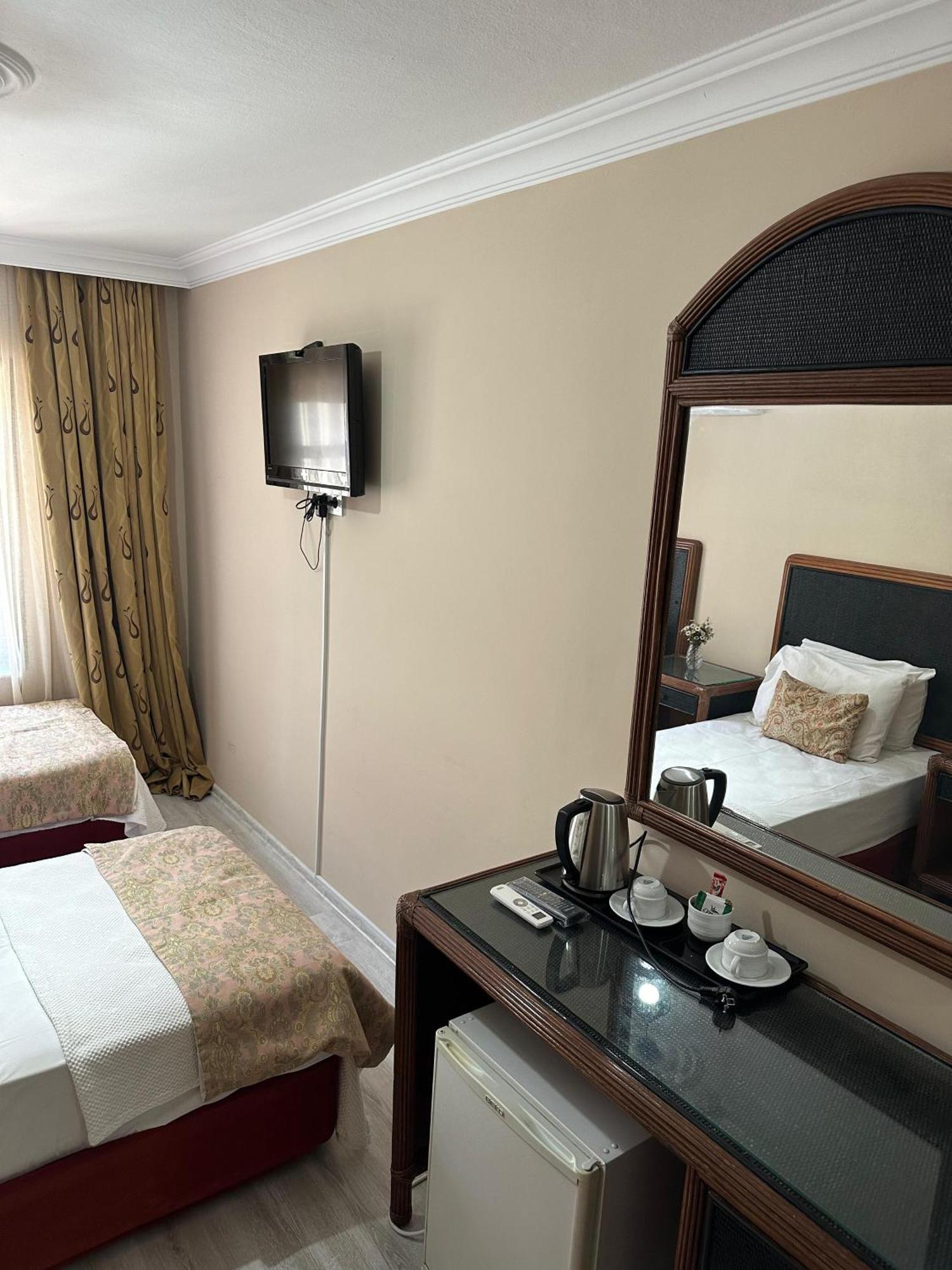 Loost Town Inn Hotel 안탈리아 외부 사진