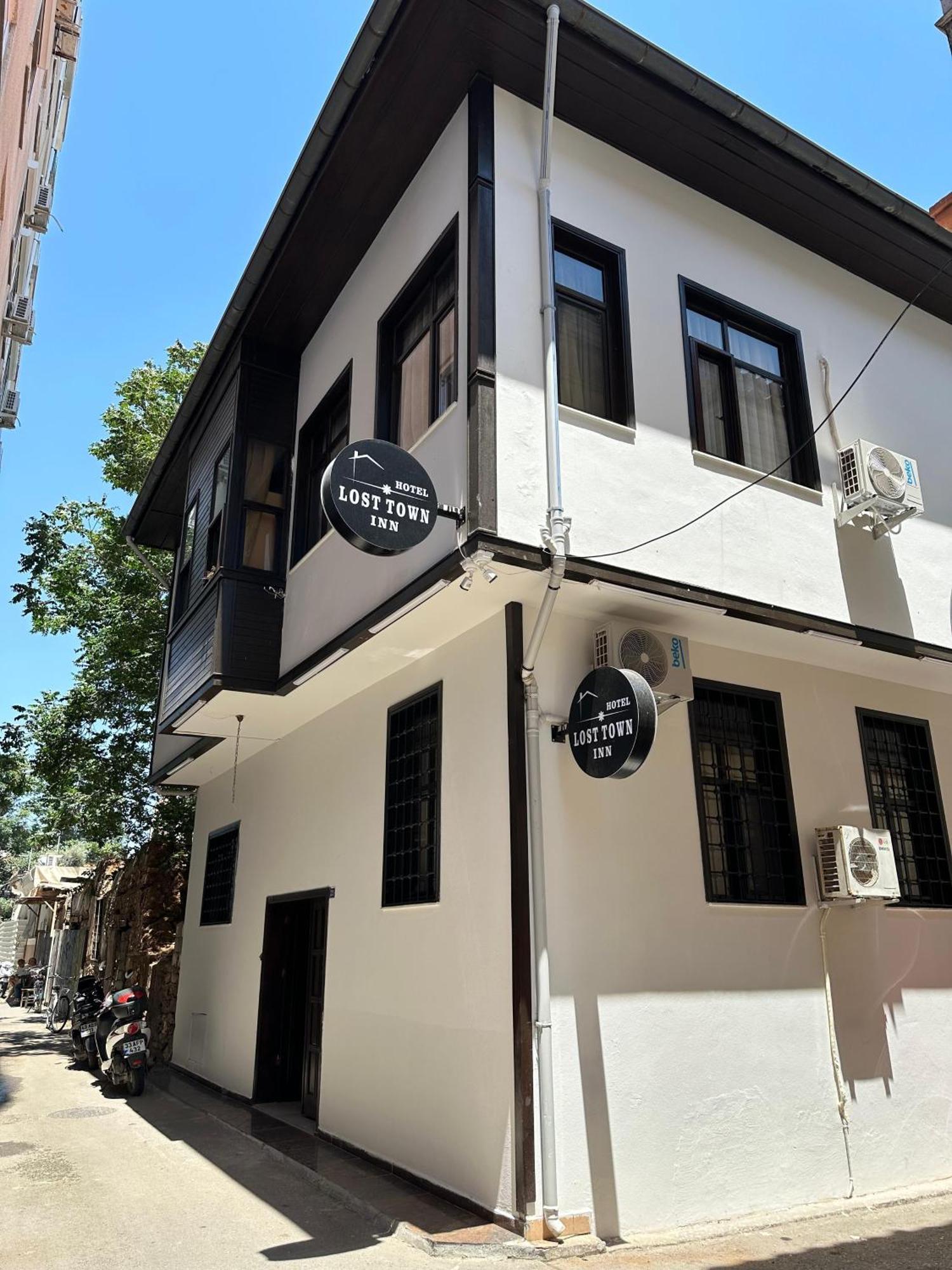 Loost Town Inn Hotel 안탈리아 외부 사진