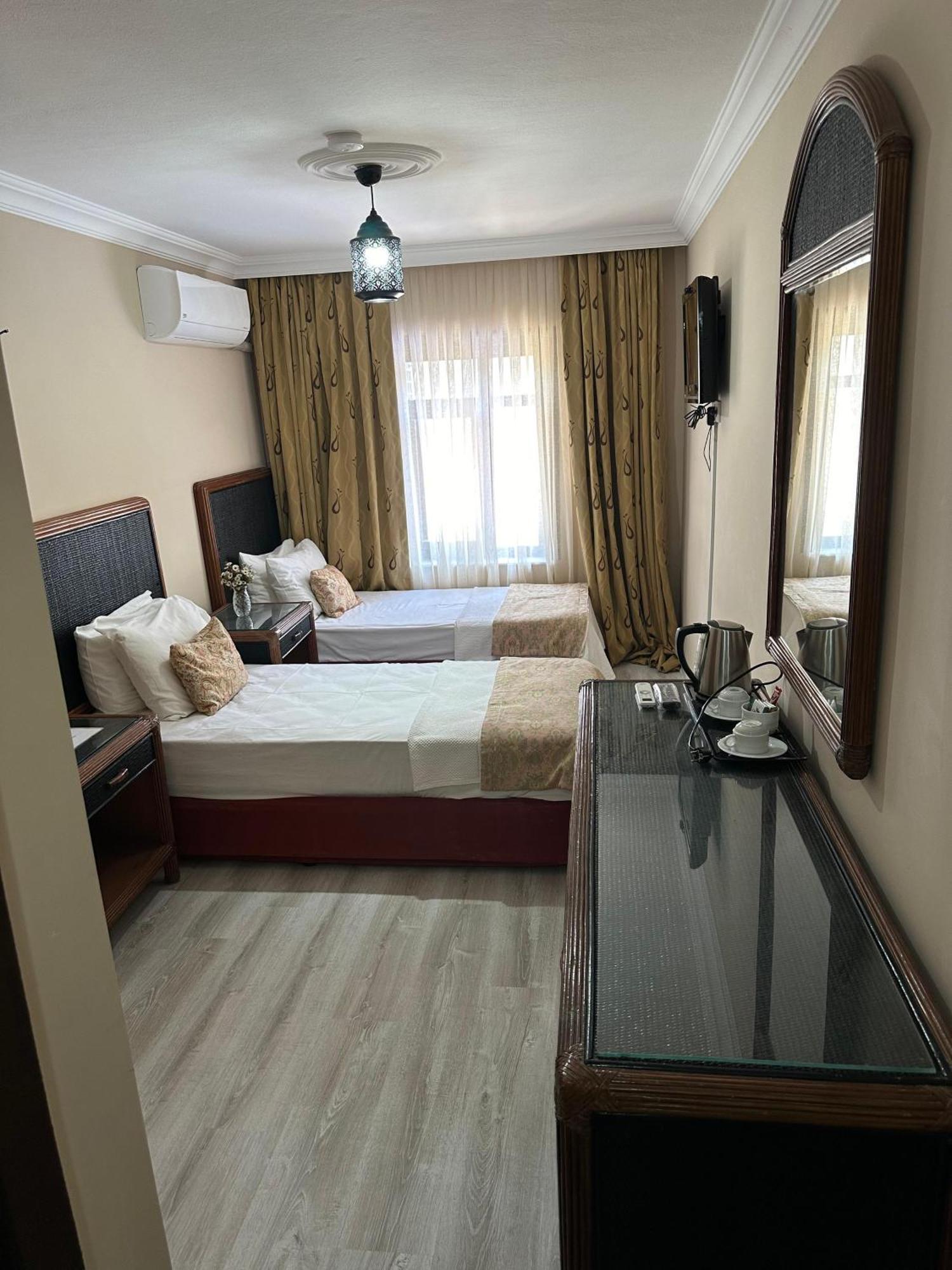 Loost Town Inn Hotel 안탈리아 외부 사진