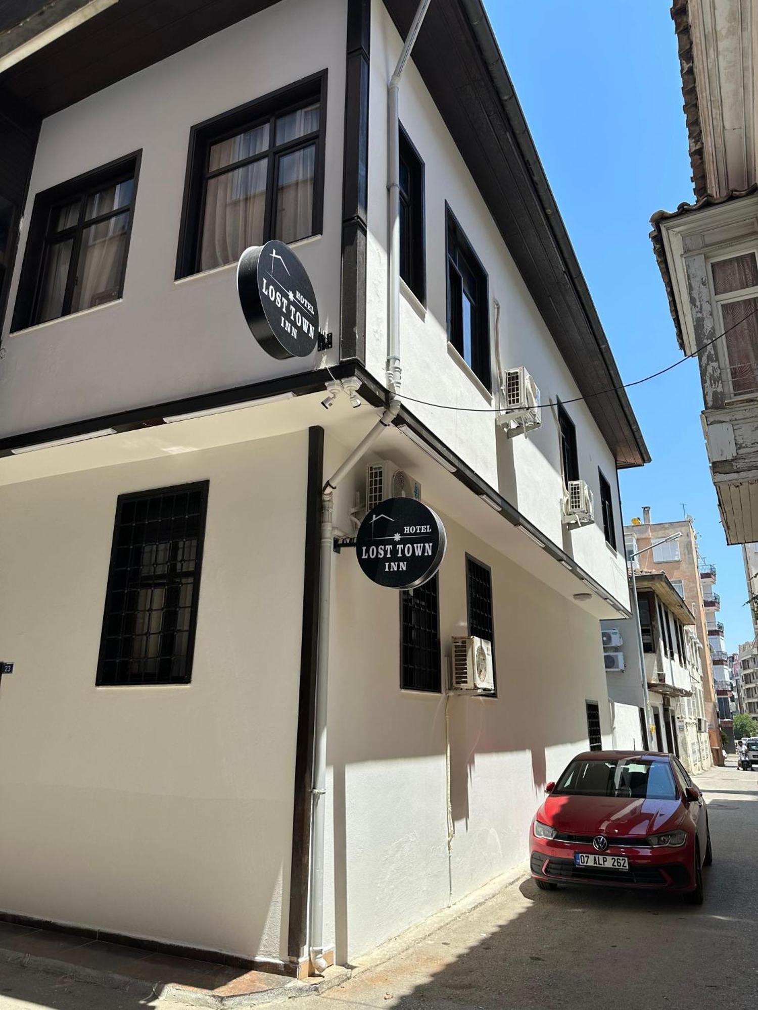 Loost Town Inn Hotel 안탈리아 외부 사진